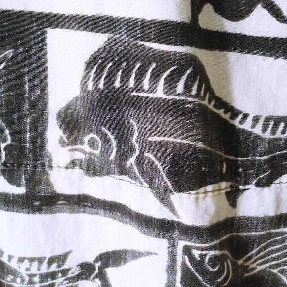 Vintage 90s Kahala Aloha Shirt -M Buttons Pocket SSL Vents Mahi Flying Fish - Picture 10 of 12